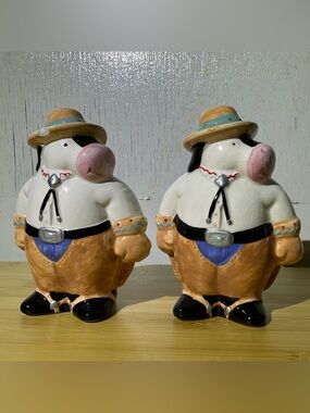 Vintage Cowboy Cow Salt & Pepper Shakers Western Farmhouse Decor Set